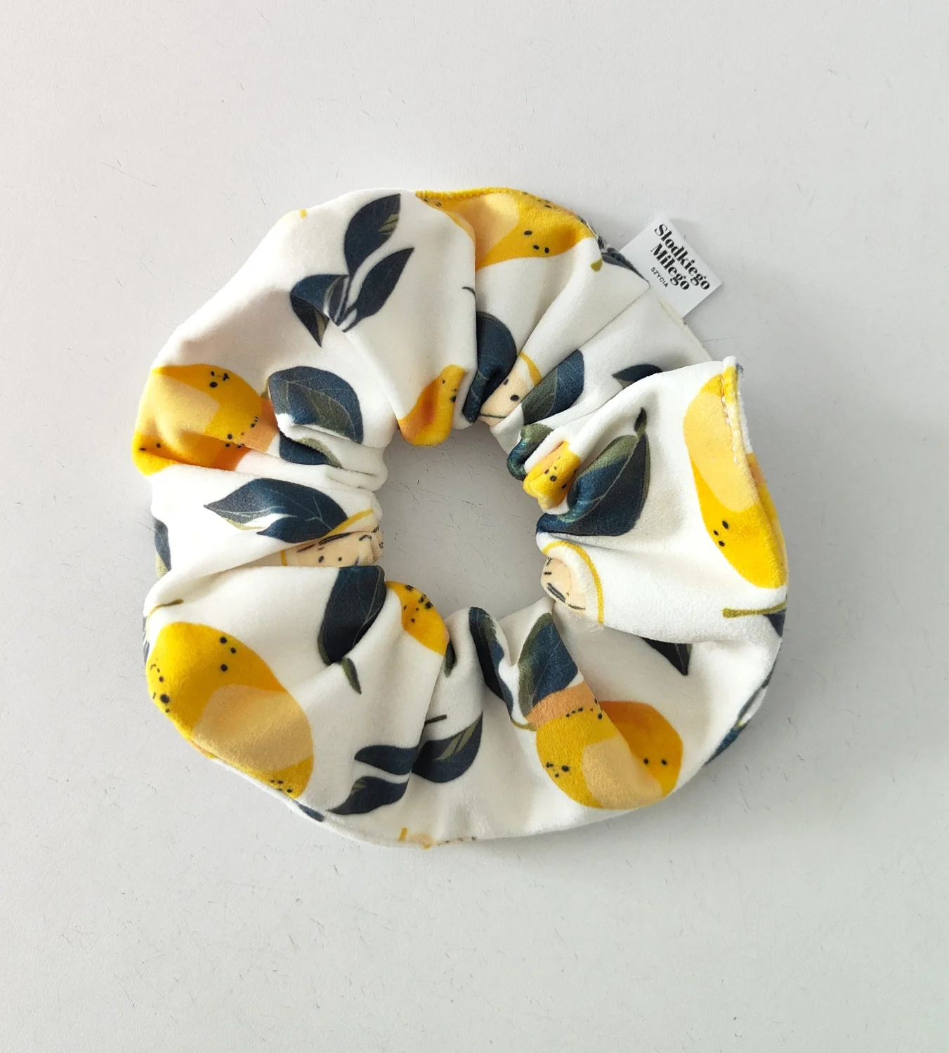 Scrunchie JUICY LEMONS 1szt - frotka do włosów welur