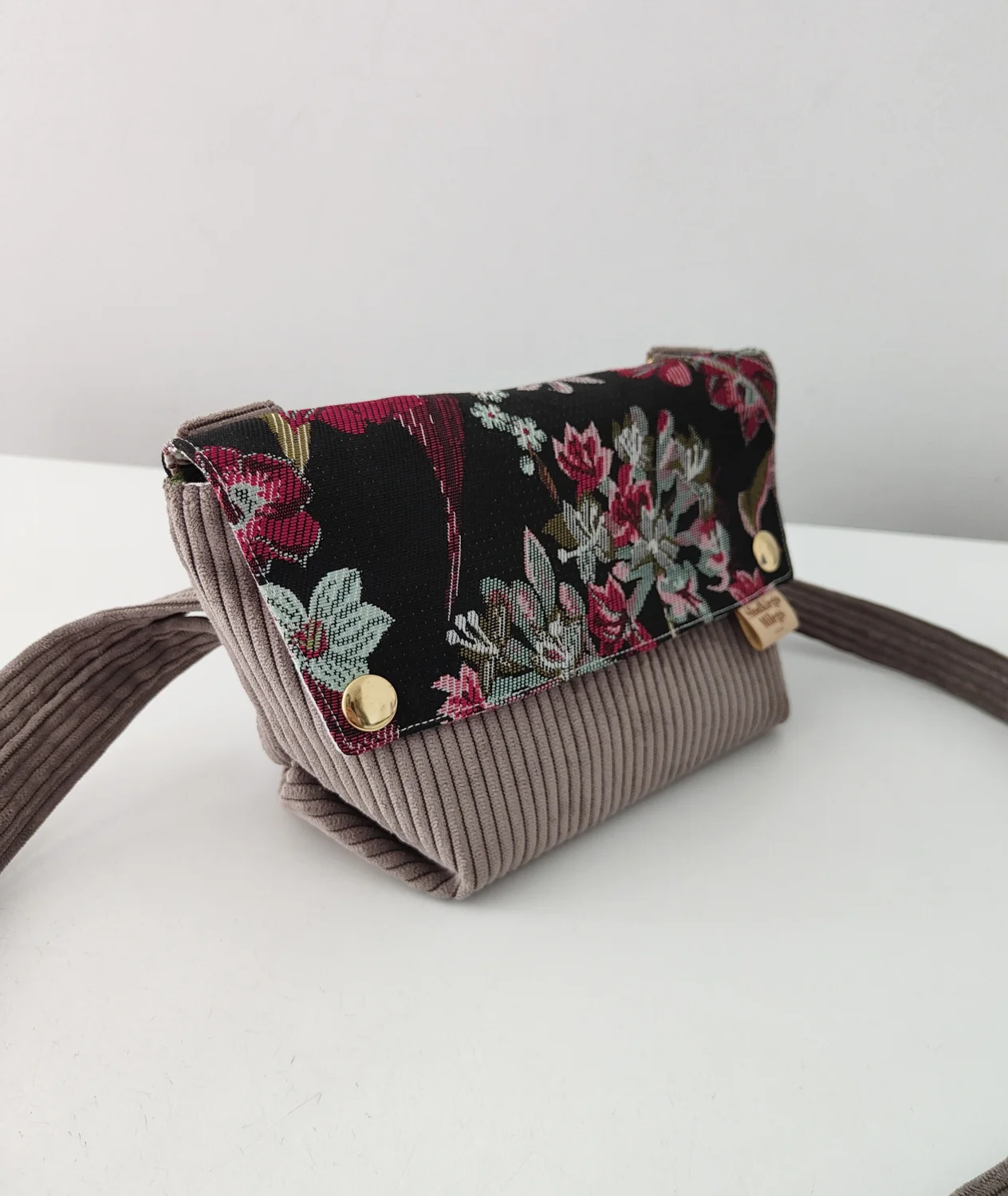 Torebka damska L E A Taupe Flowers on Black-mini torebka sztruks/żakard